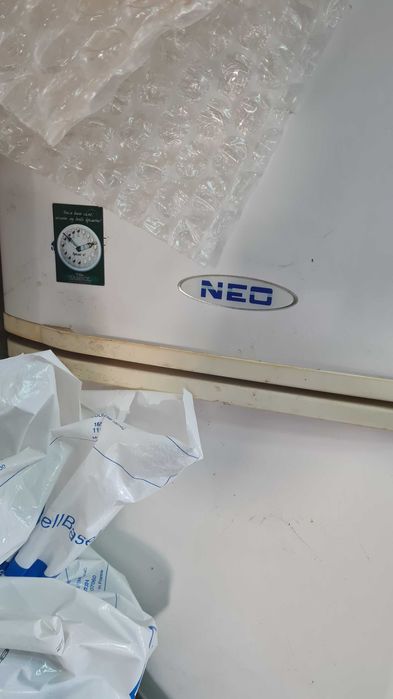 Хладилник NEO с фризер