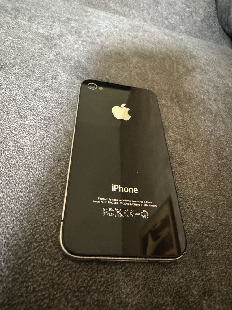 iPhone 4 Перфектен