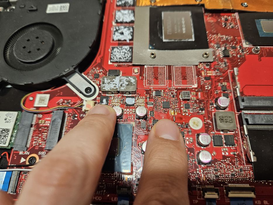 Display ASUS ROG Strix Scar III G531GV-ES045T FHD 144HZ