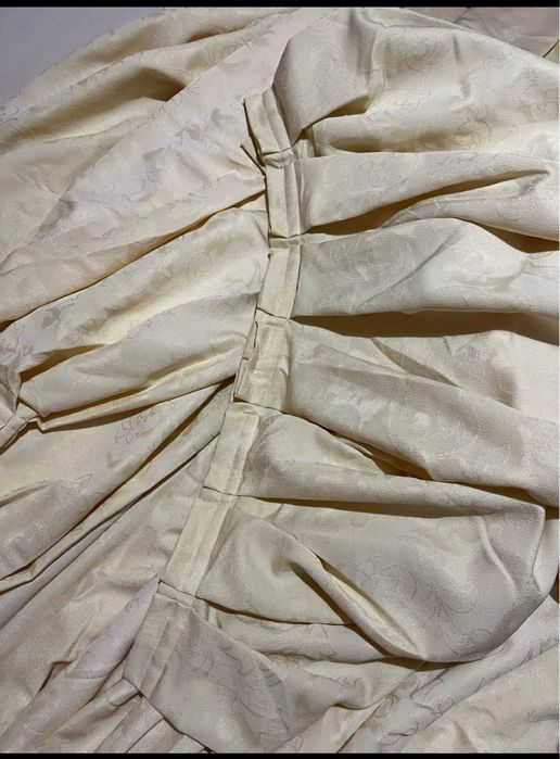 Комплект два броя завеси, цвят светло жълт/шампанско