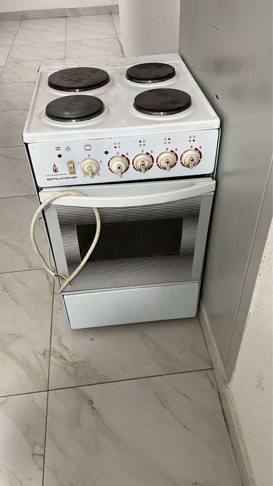 Продам кухонную плиту