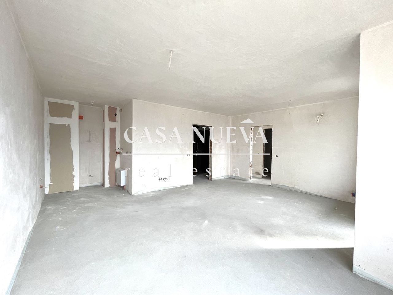 Продава се Тристаен апартамент в София, Павлово - 106 кв.м за 2311 €/кв.м - Снимка #1