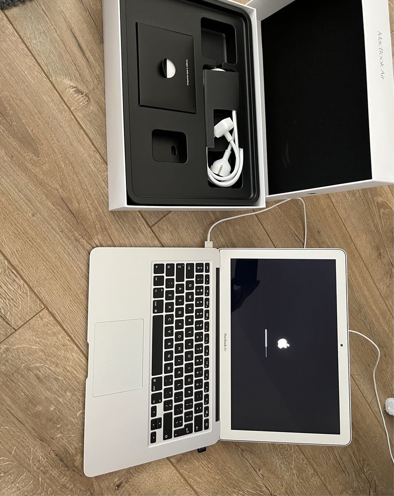 MacBook Air ca nou