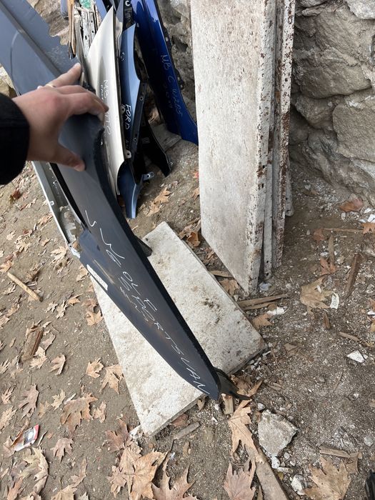 VW Golf Sportsvan заден ляв калник панел НОВ!!!