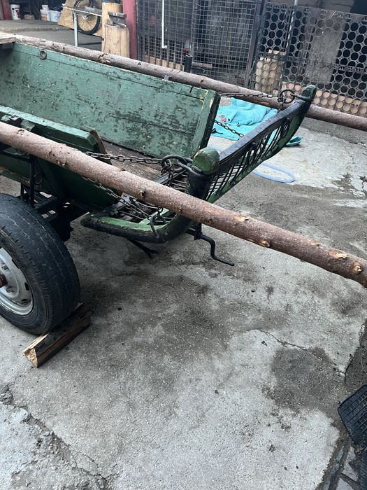 Vand caruta de cai sau tractor