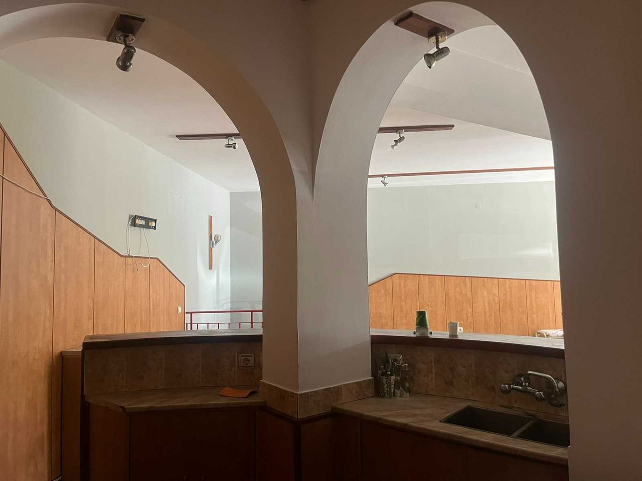 Продава се Заведение в Карлово - 160 кв.м за 938 €/кв.м - Снимка #3