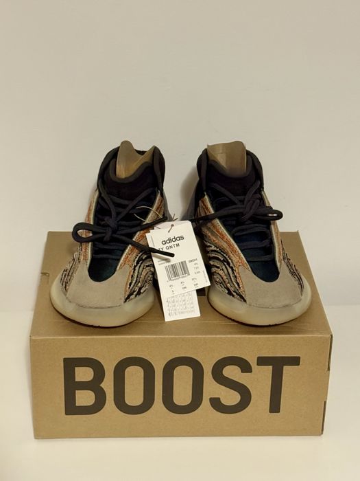 adidas Yeezy QNTM "Flash Orange"