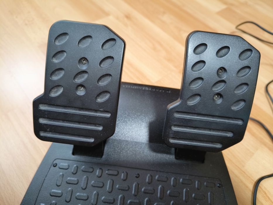 Volan Gaming Thrustmaster Ferrari Red Legend edition PC/PS3, Nefolosit