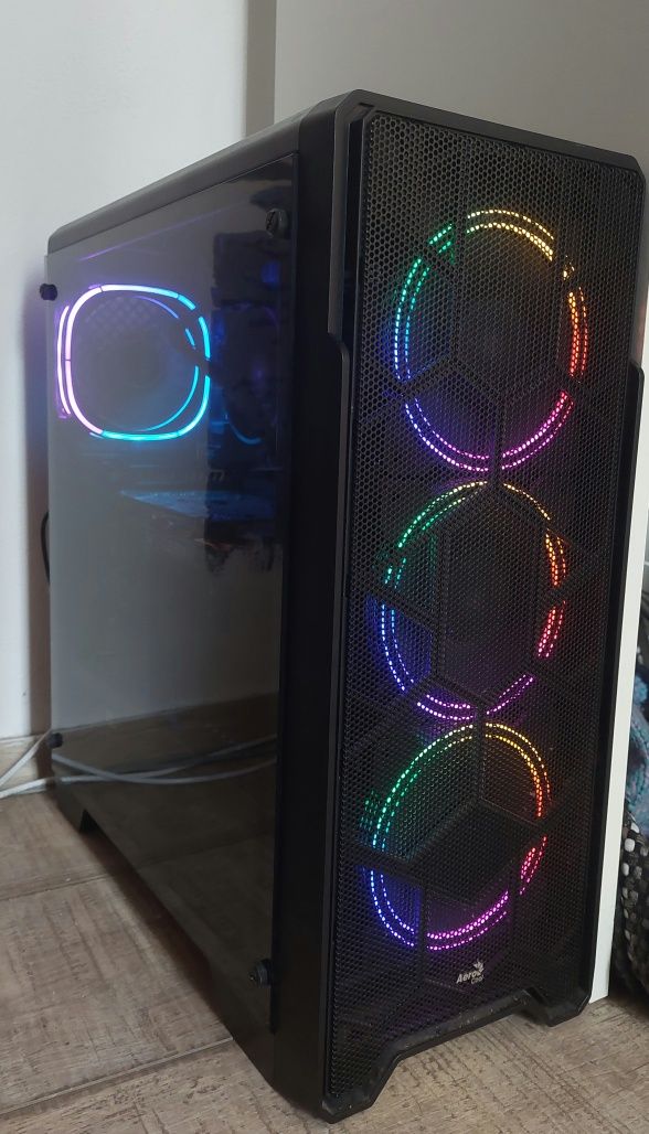 Vand PC COMPLET ryzen 5 3600, rtx 2060 (+monitor,tastatura,mouse)