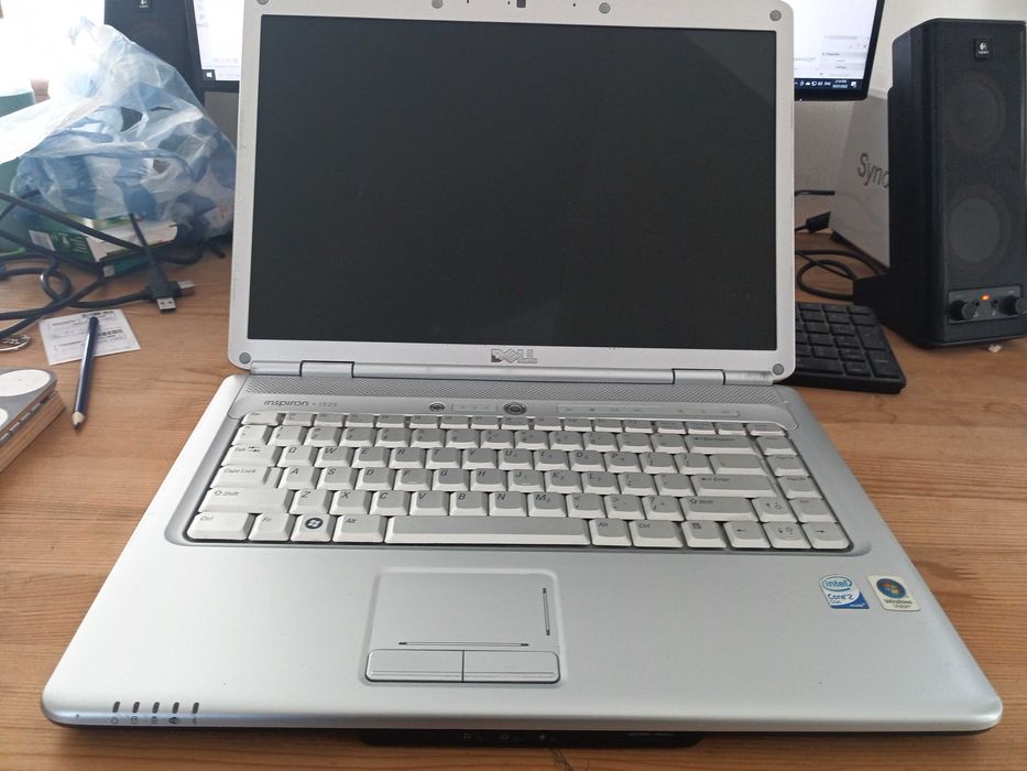 лаптоп DELL Inspiron 1525