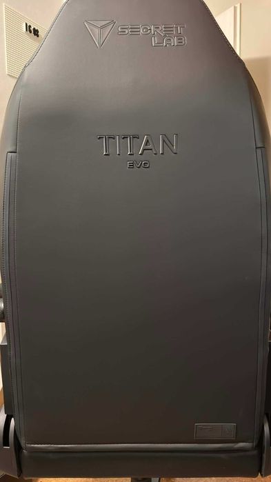 Secretlab Titan Evo NanoGen Pure Black XL