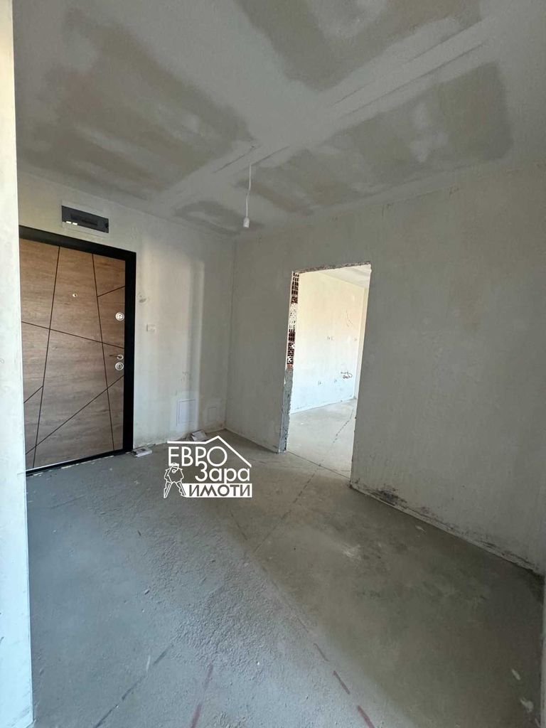 Продава се Тристаен апартамент в Стара Загора, Била - 125 кв.м за 952 €/кв.м - Снимка #2