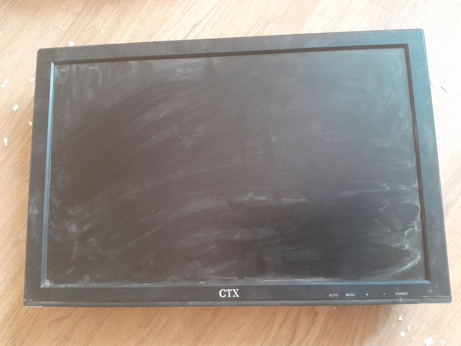 Монитор на запчасти