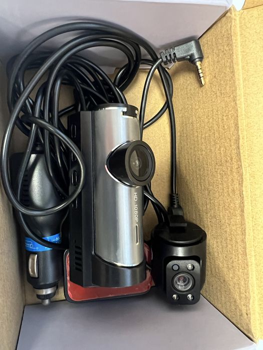Camera auto Dash Cam, (capteaza in fata si in interior)