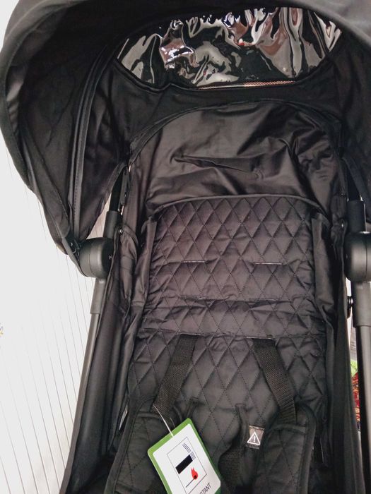 JOHN LEWIS нова лятна количка