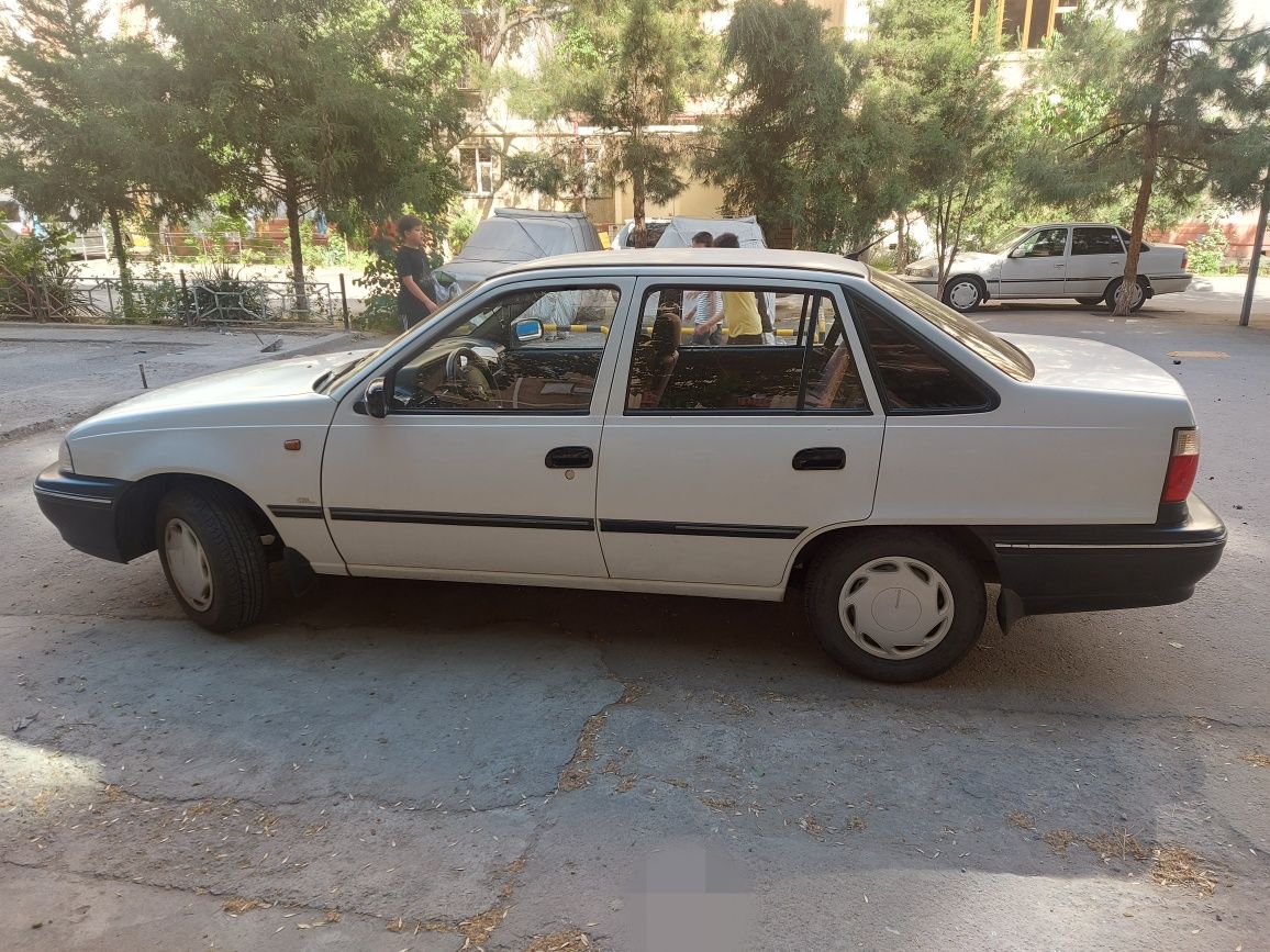 Nexia-1 avtomobil