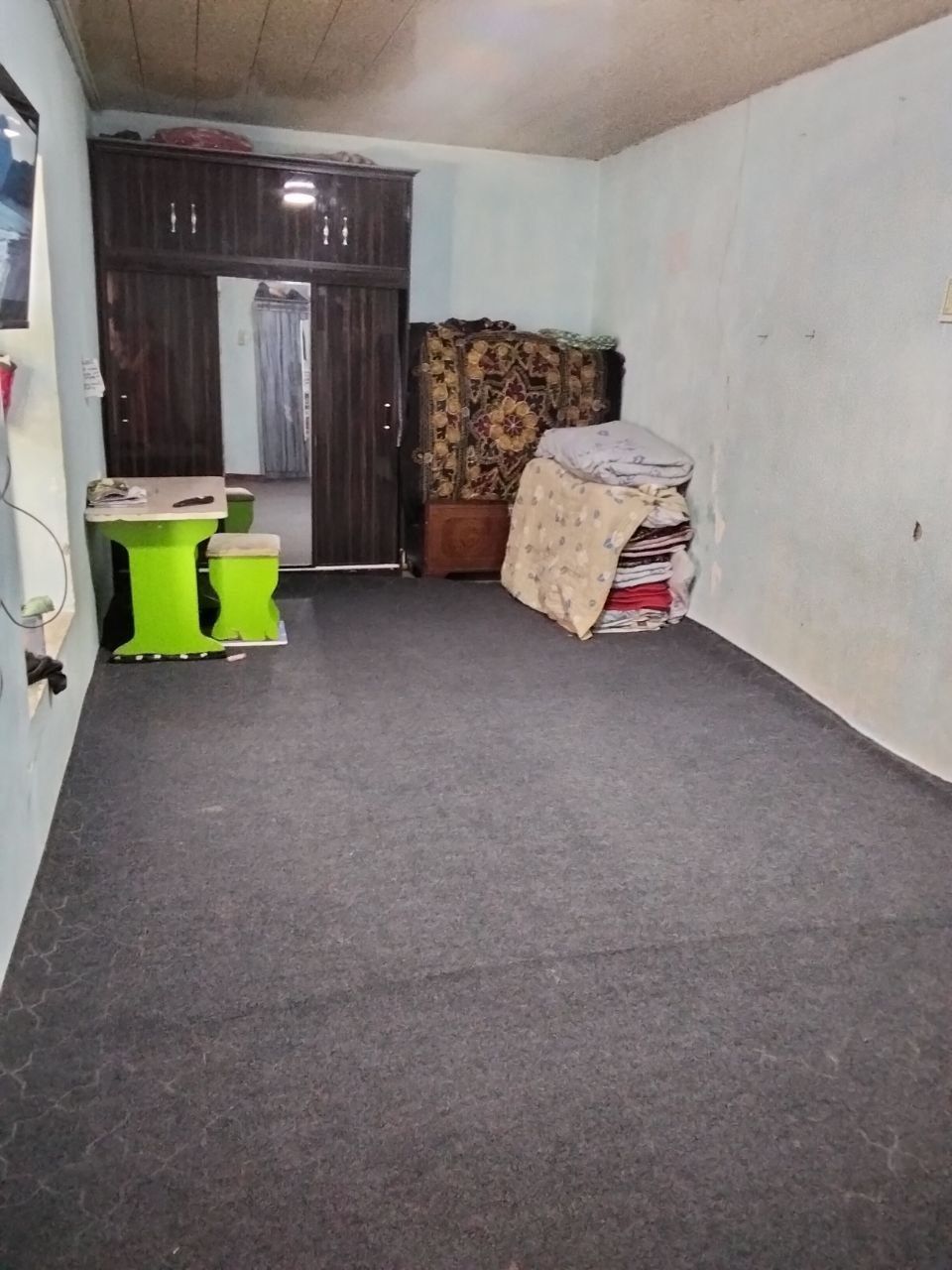 Hovli sotiladi srochniy