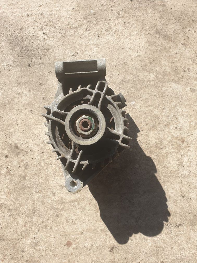 De vanzare alternator ford focus