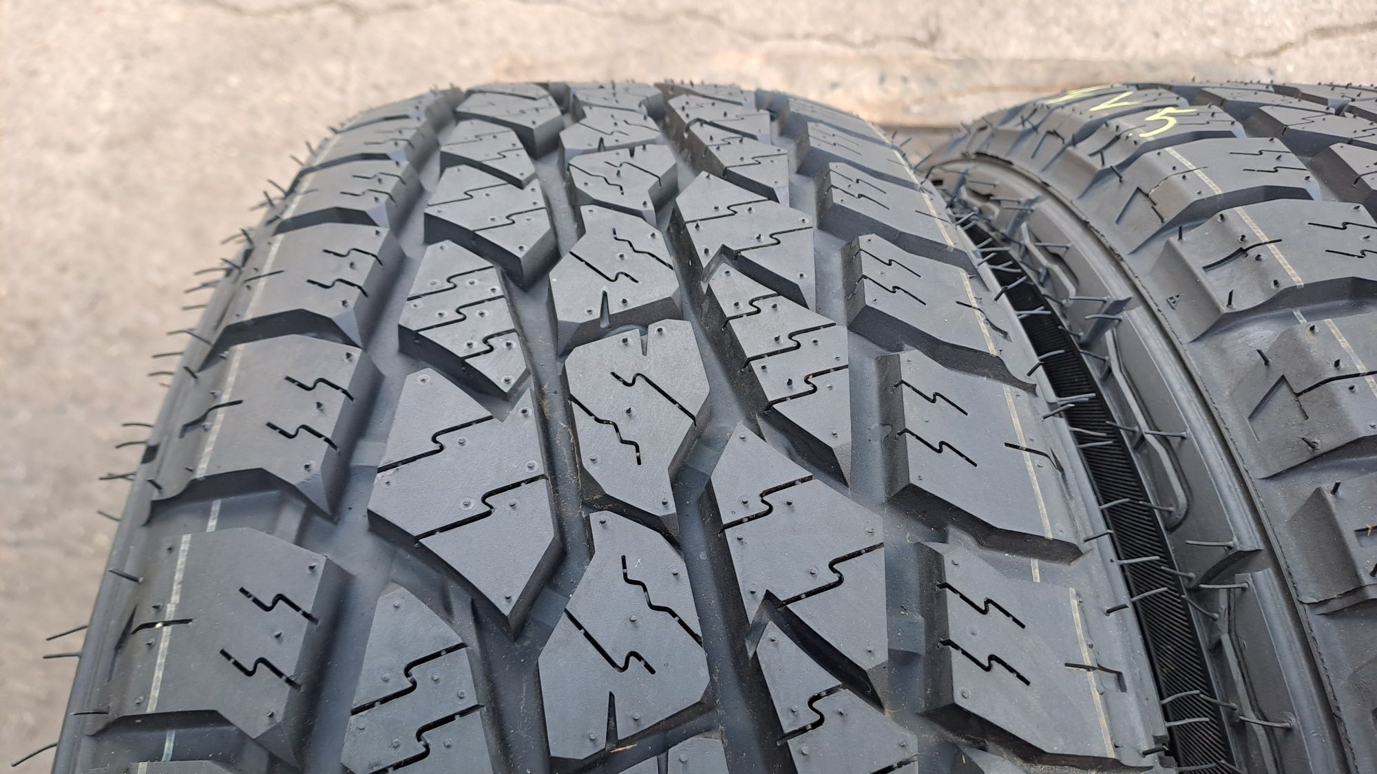 2бр. Джипови 235/65/16 Triangle Agile X A/T