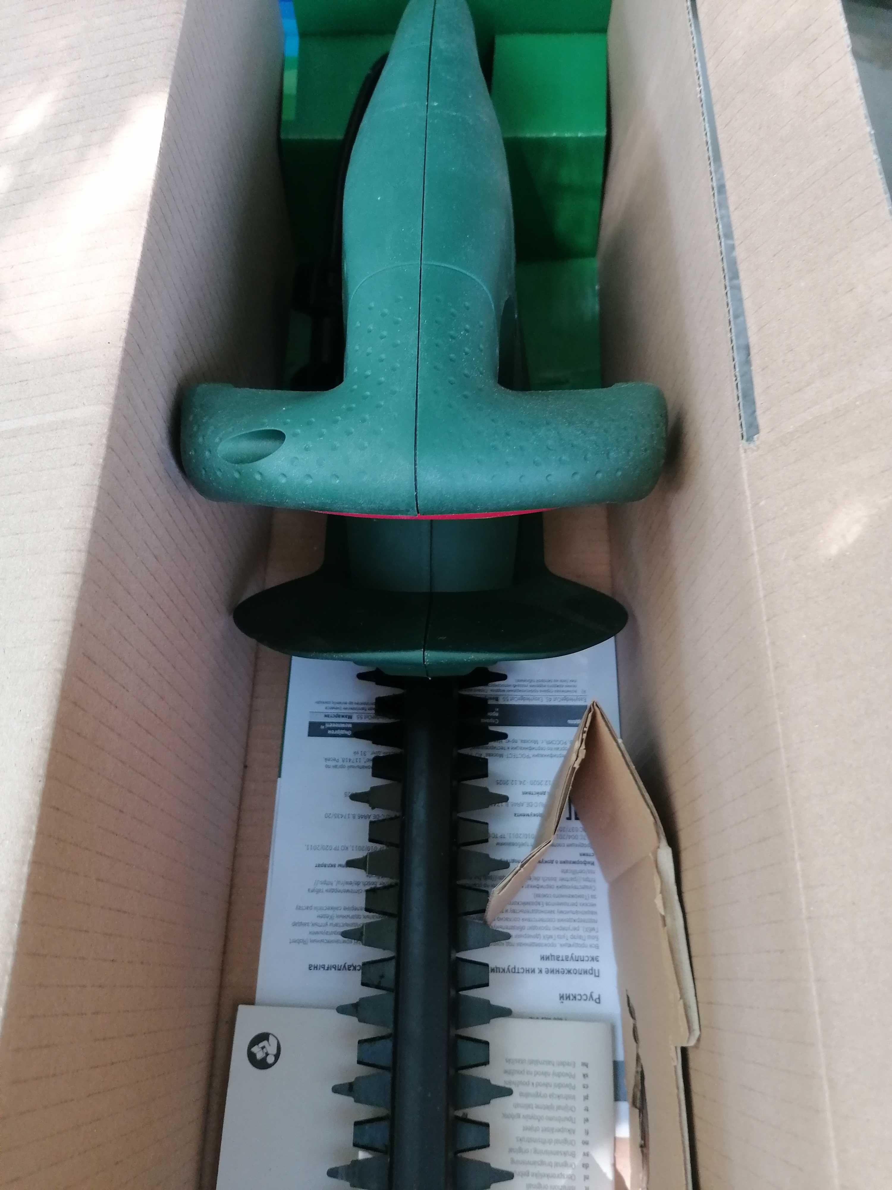 Електрически храсторез BOSCH EasyHedgeCut 45