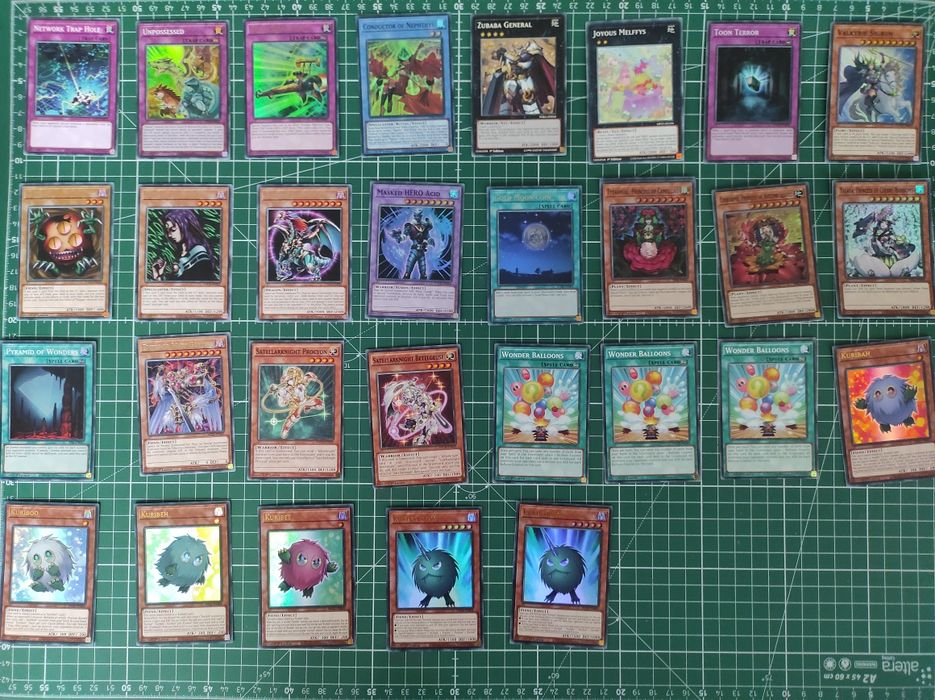 Cărți yu gi oh de vânzare