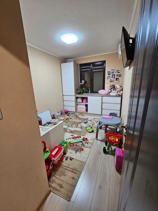 Продава се Тристаен апартамент в Пловдив, Въстанически - 76 кв.м за 1678 €/кв.м - Снимка #3