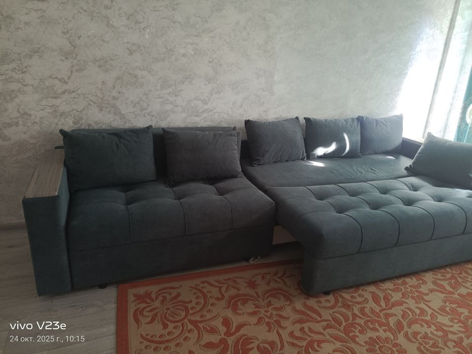 Срочно продам новый диван