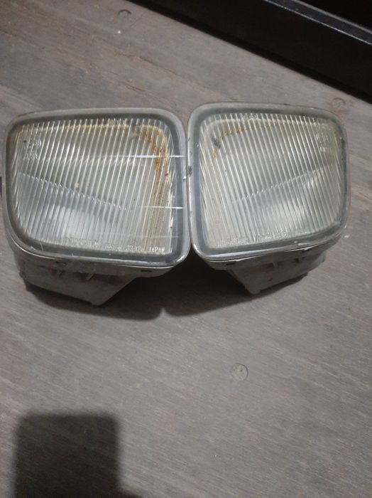 Продам туманки на тайота 20