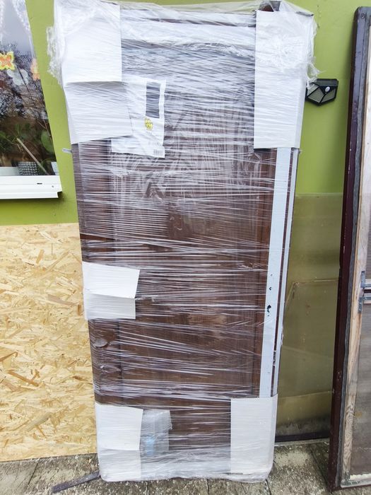 Usa de exterior pentru casa, PVC, nuc, 205 x 90 cm