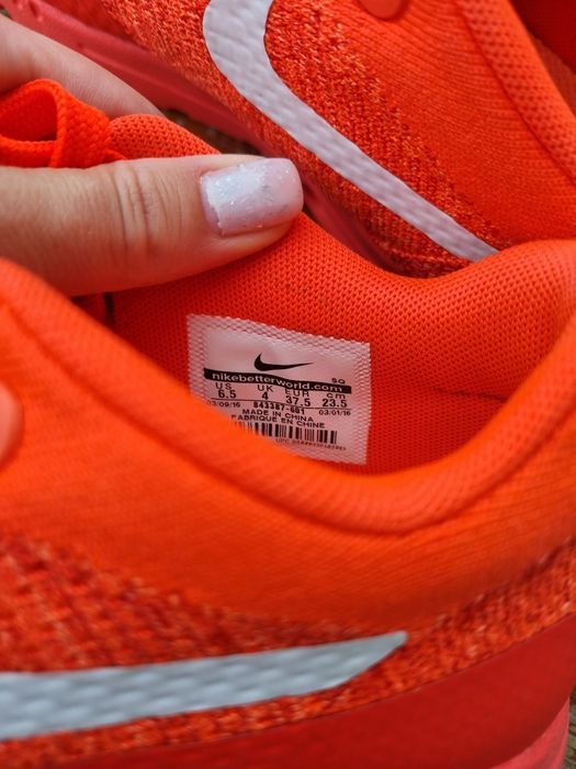 Дамски маратонки Nike