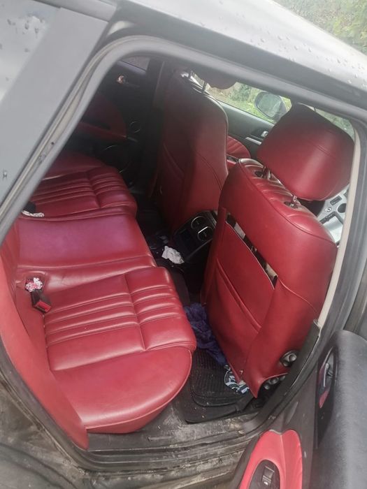 Vând Alfa Romeo 159