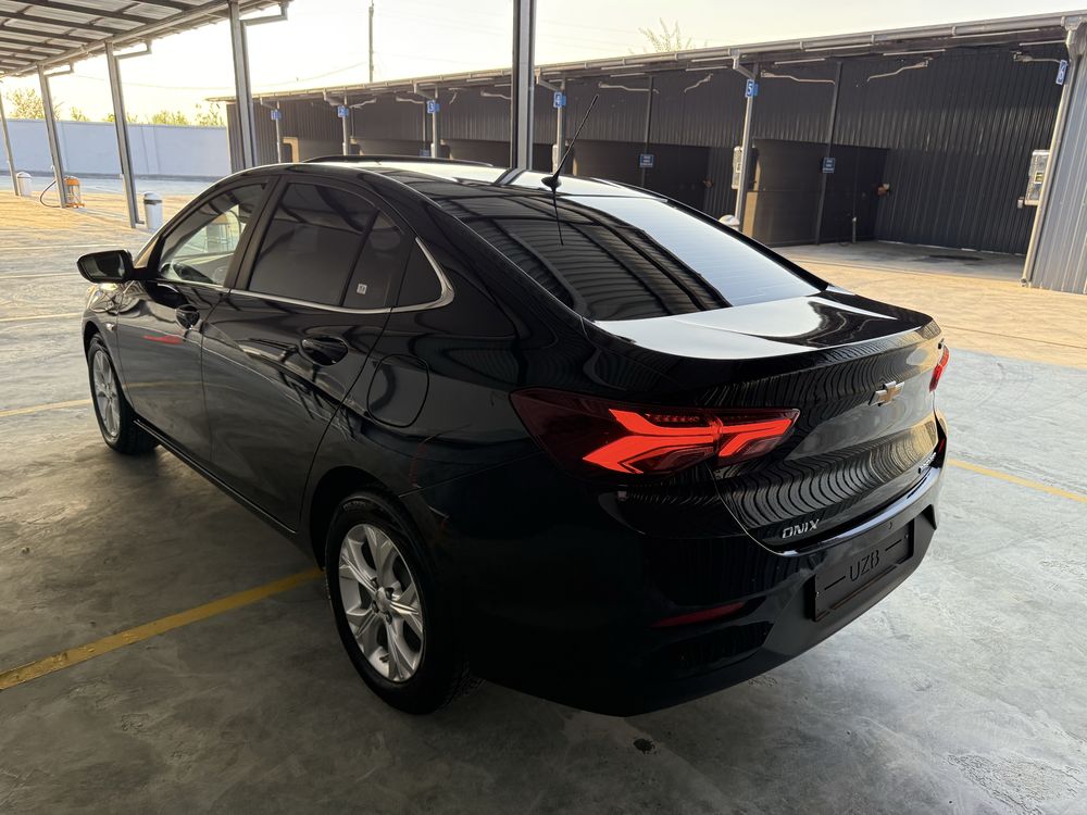 Chevrolet Onix premier plus