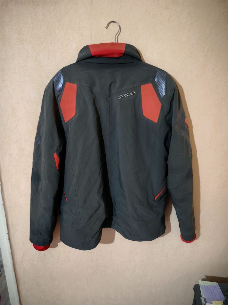 Spyder Primaloft XL яке зимно.