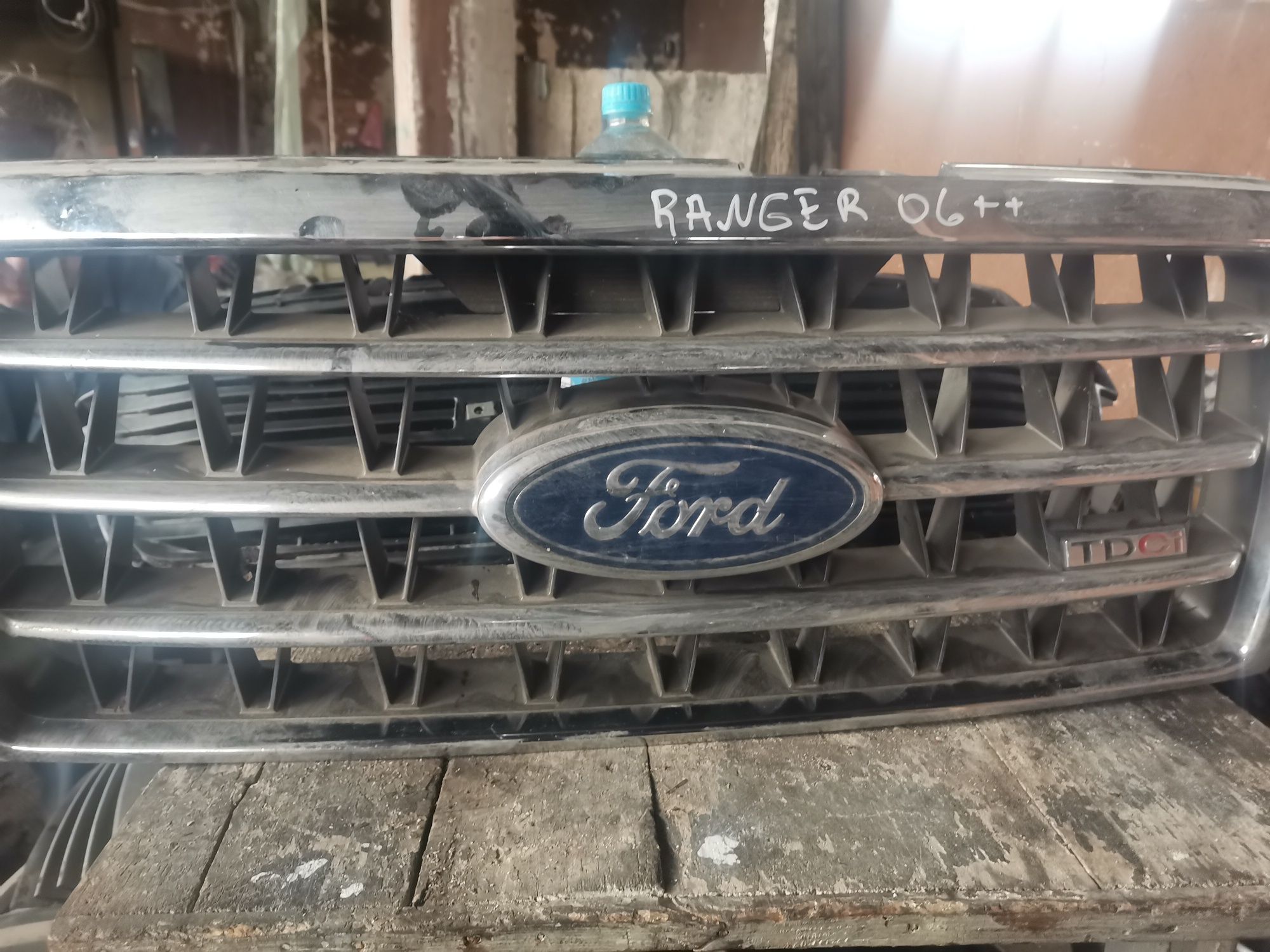 Оргинална Предна решетка за Форд рейнджър ford Ranger 2006++