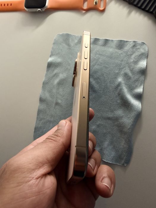 iPhone 16 Pro Desert Titanium 256 GB Garantie 1 an Altex