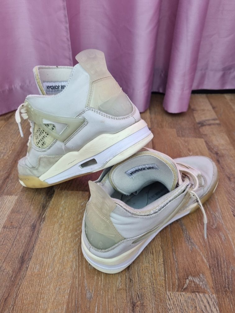 Adidasi Air jordan 4 offwhite Sail