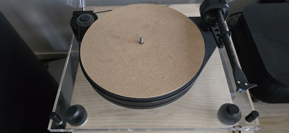 Грамофон Pro-ject 6 Perspex