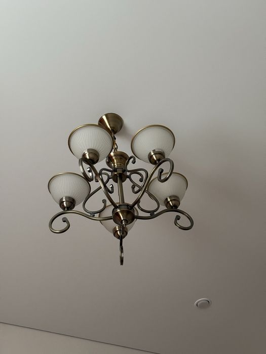 Люстра 5ти рожковая