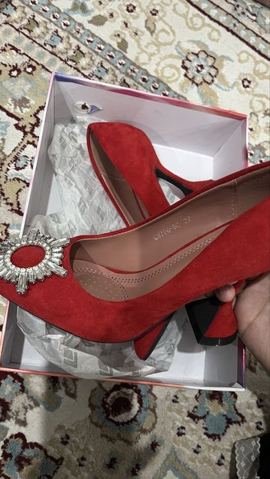 Продам туфли 37 размер