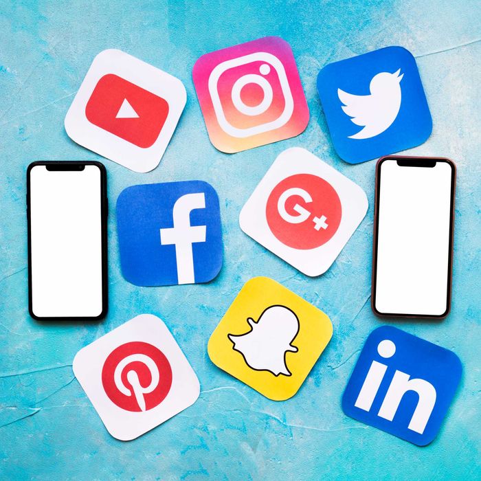 Site Wordpress cu SEO, SEM & Promovare pe Google și Facebook Ads