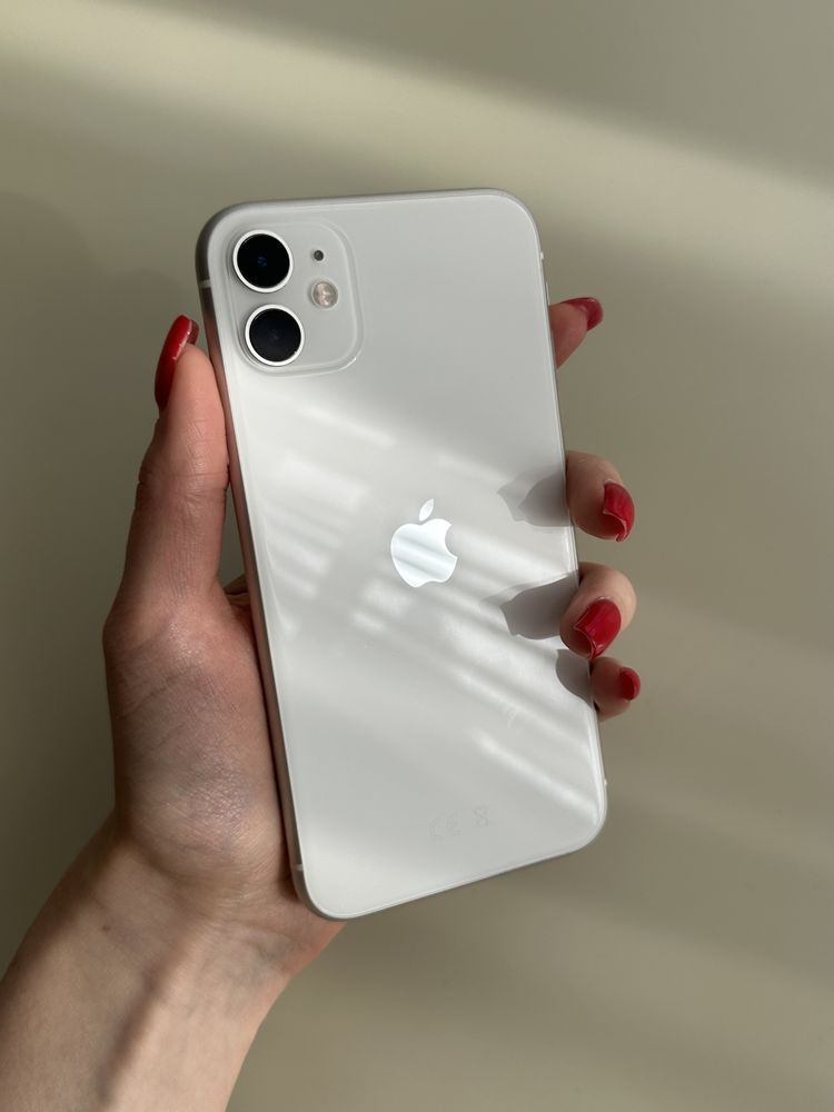 телефон iPhone 11