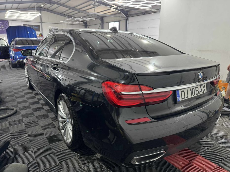 BMW 740d X Drive