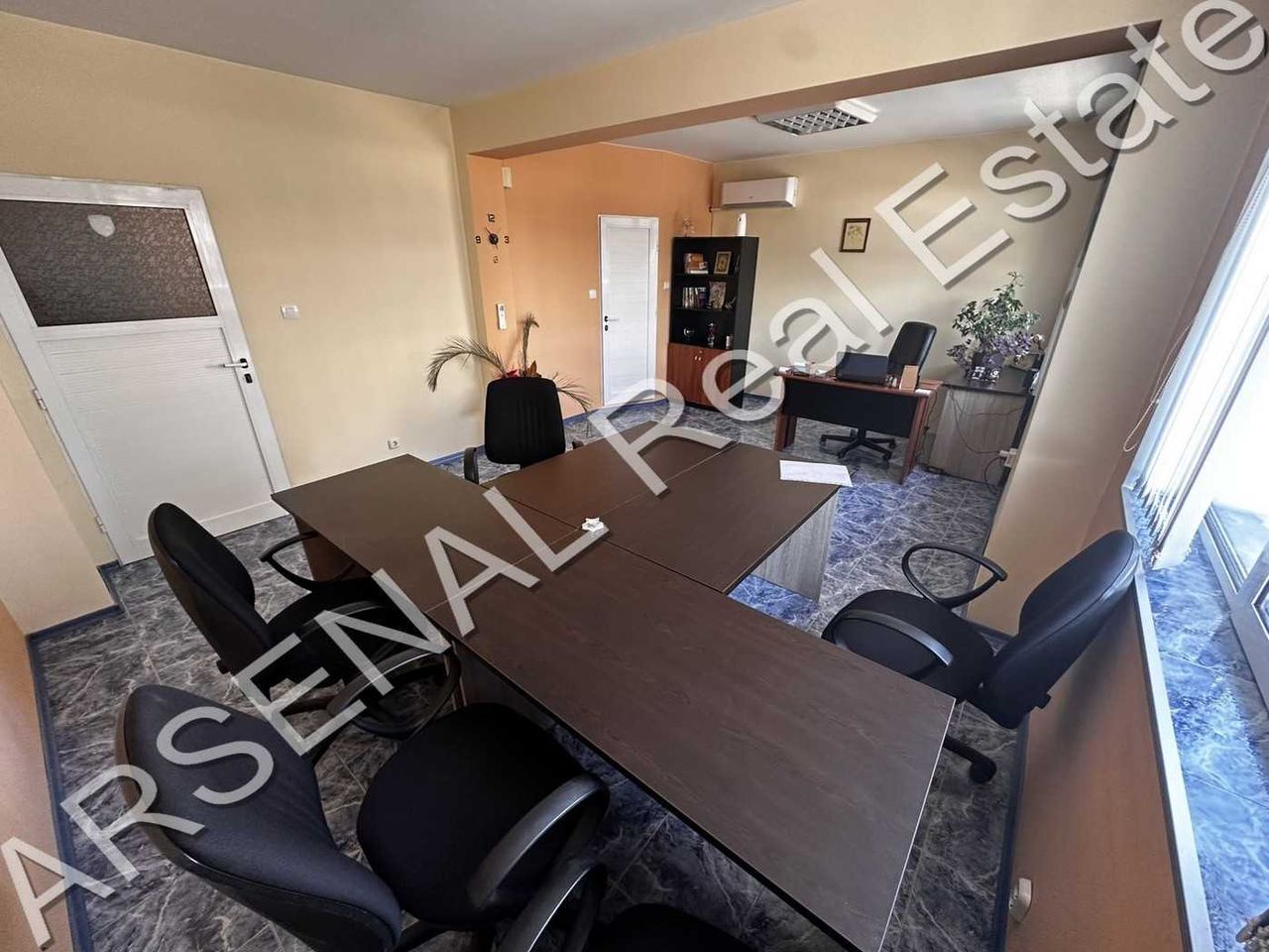 Дава се под наем Офис в София, Гео Милев - 26 кв.м за 275 € - Снимка #2