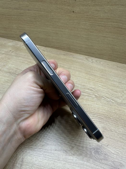iPhone 16 PRO 256Gb Natural titanium 100% battery life