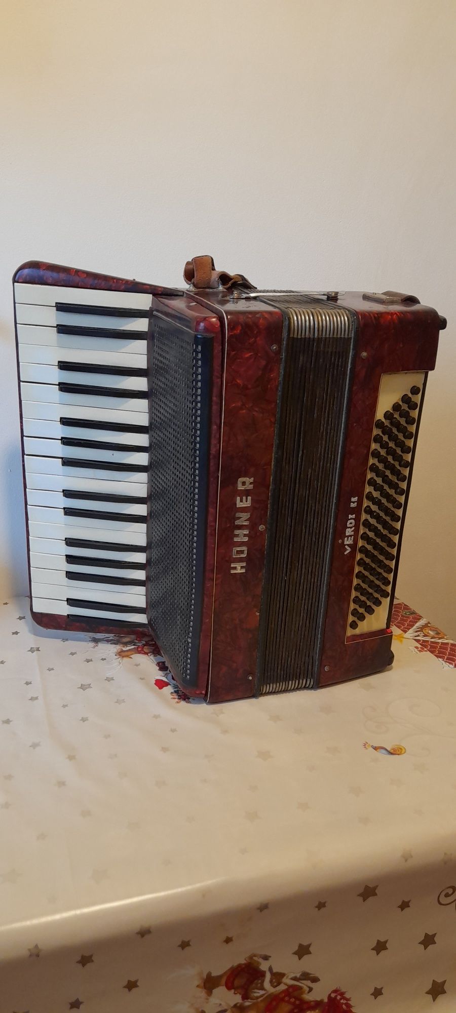 Acordeon  Hohner 80 bași