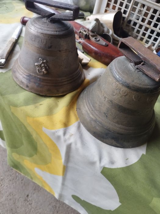 Clopote originale diferite modele preț de la 200 lei bucata