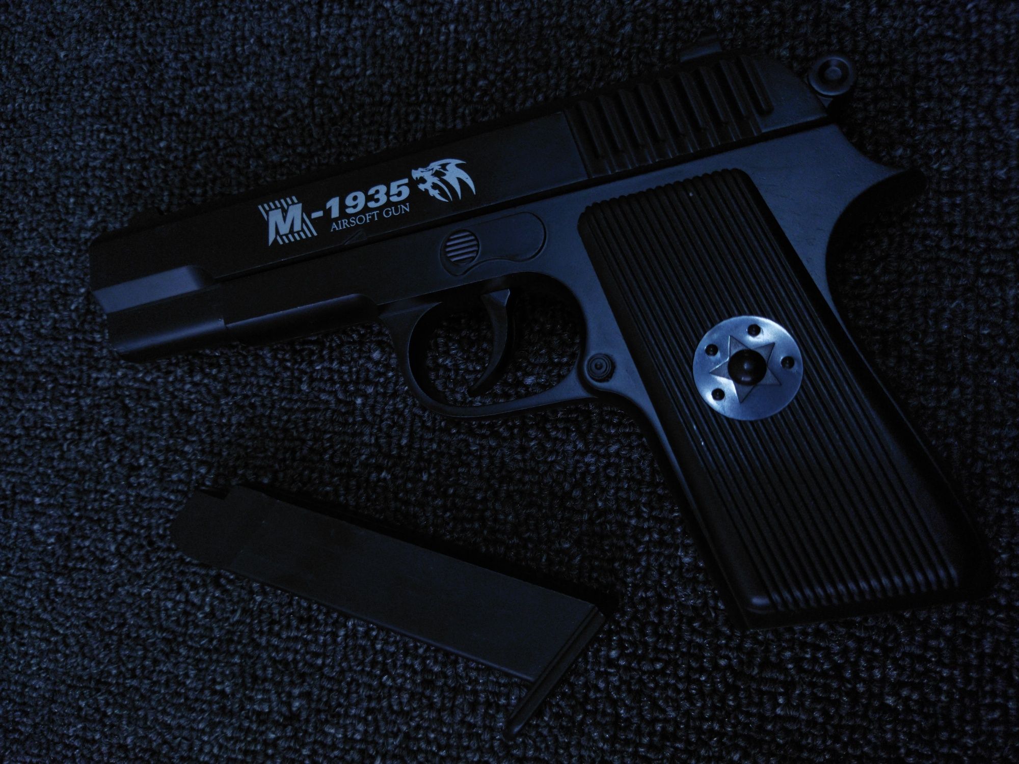 Страйкбол пистолет airsoft gun Железный пистолет