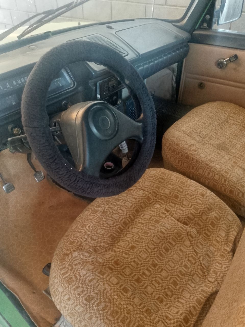 Сотилади Масквич 412