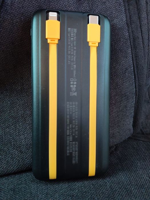 Внешний аккумулятор Quezqa Power Box 10000 мАч желтый