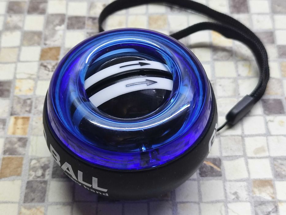 Gyro Ball (жироскопична топка) - Ръчен тренажор